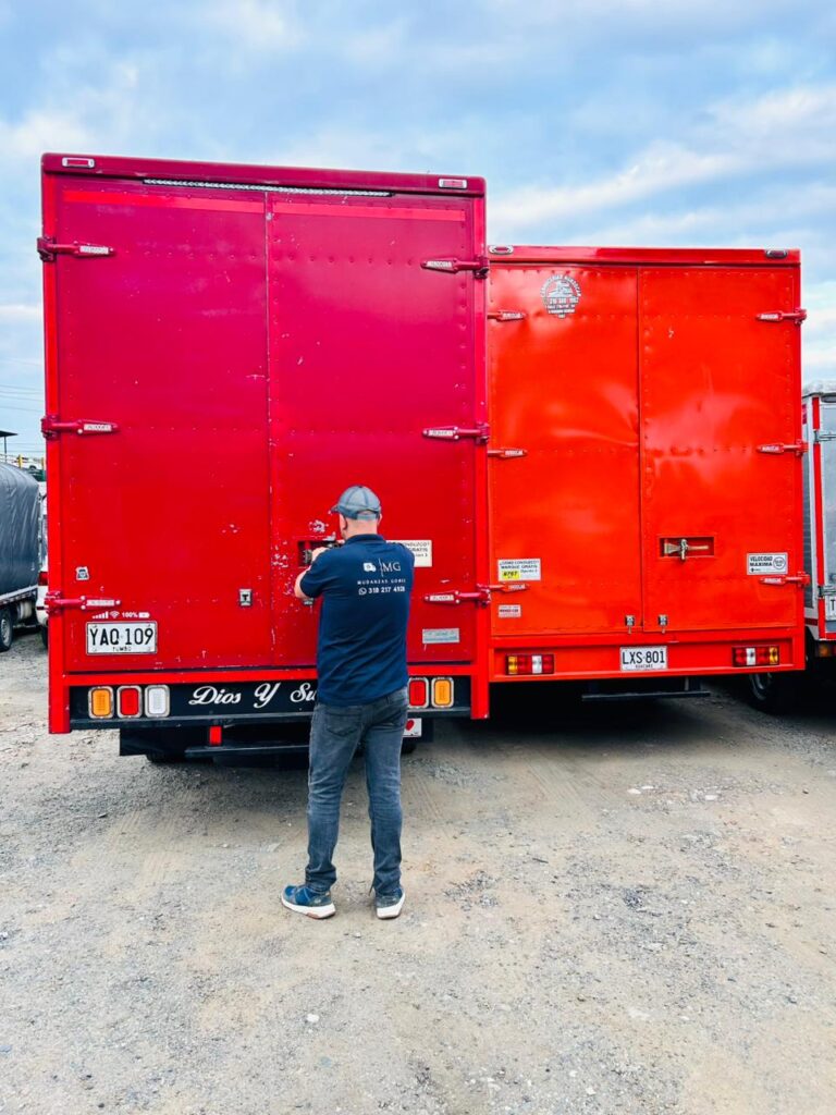 WhatsApp Image 2025-10-15 at 11.53.35 AM (1)